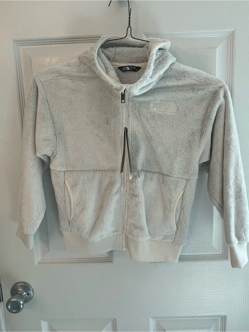 The North Face Kids Light Cream Plush Jacket with Zip, Sz 6